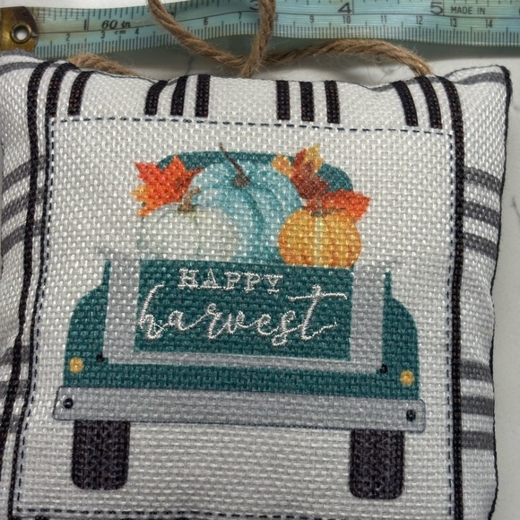 Set of Two Fall Themed Decorative Pillows - Picture 10 of 13